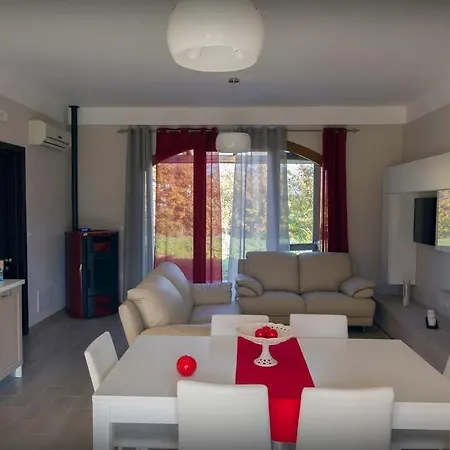 Vakantieboerderij La Dolce Mela Buonabitacolo
