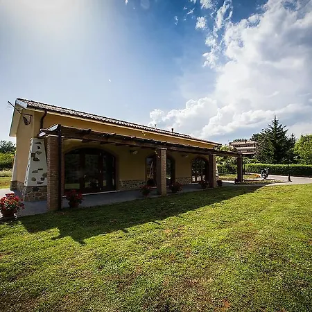 Alloggio per agriturismo La Dolce Mela *